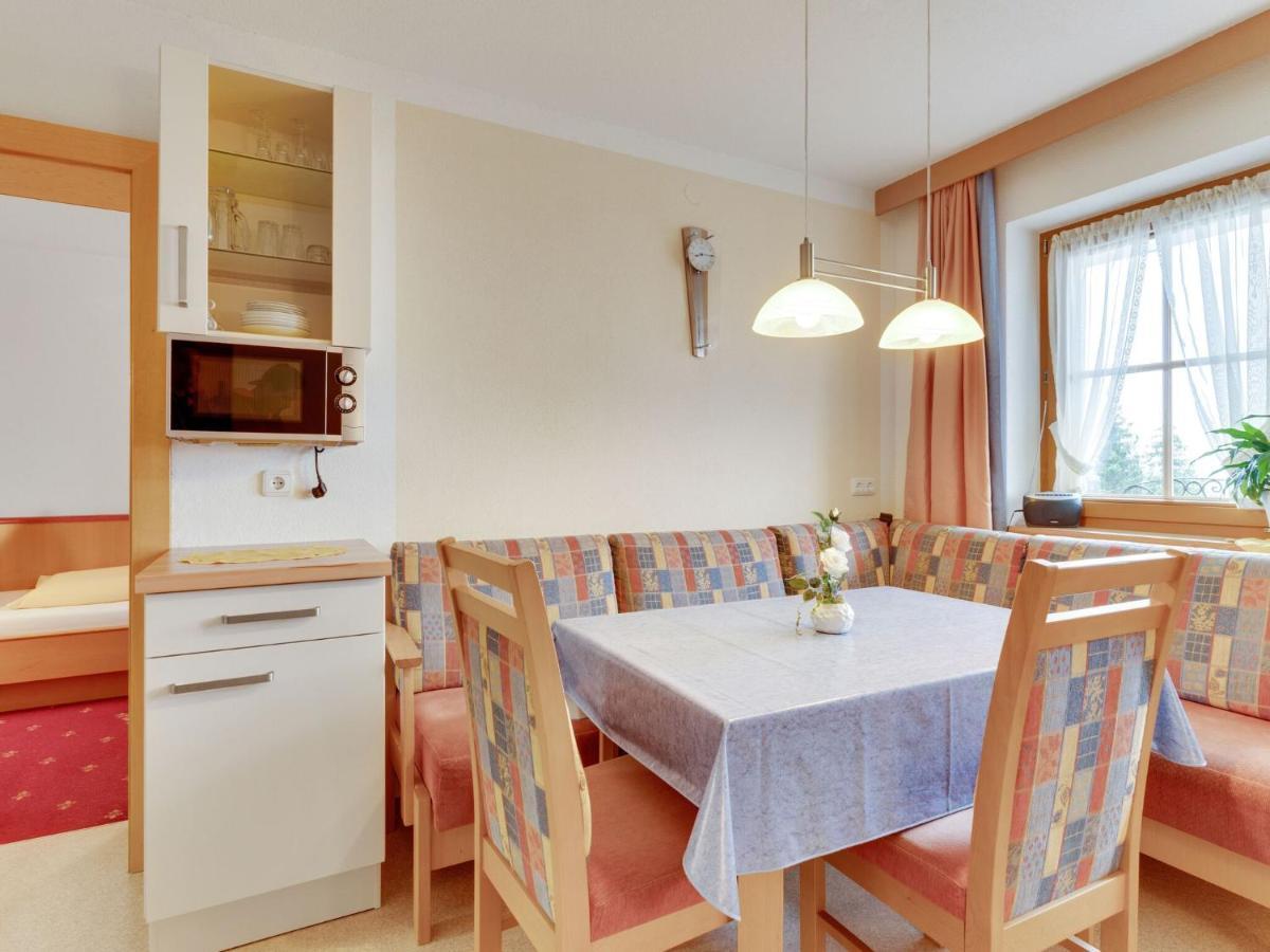 Quaint Apartment In Hainzenberg Near Horbergbahn المظهر الخارجي الصورة