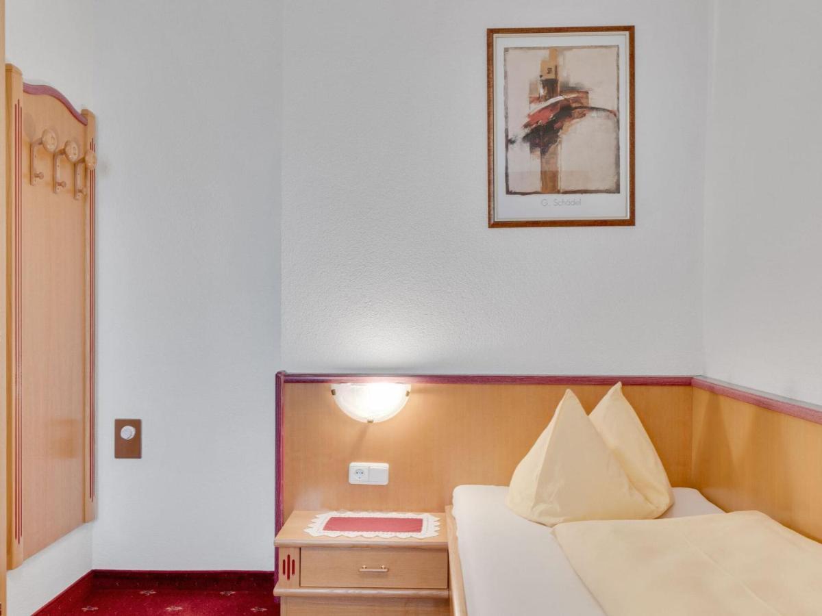 Quaint Apartment In Hainzenberg Near Horbergbahn المظهر الخارجي الصورة
