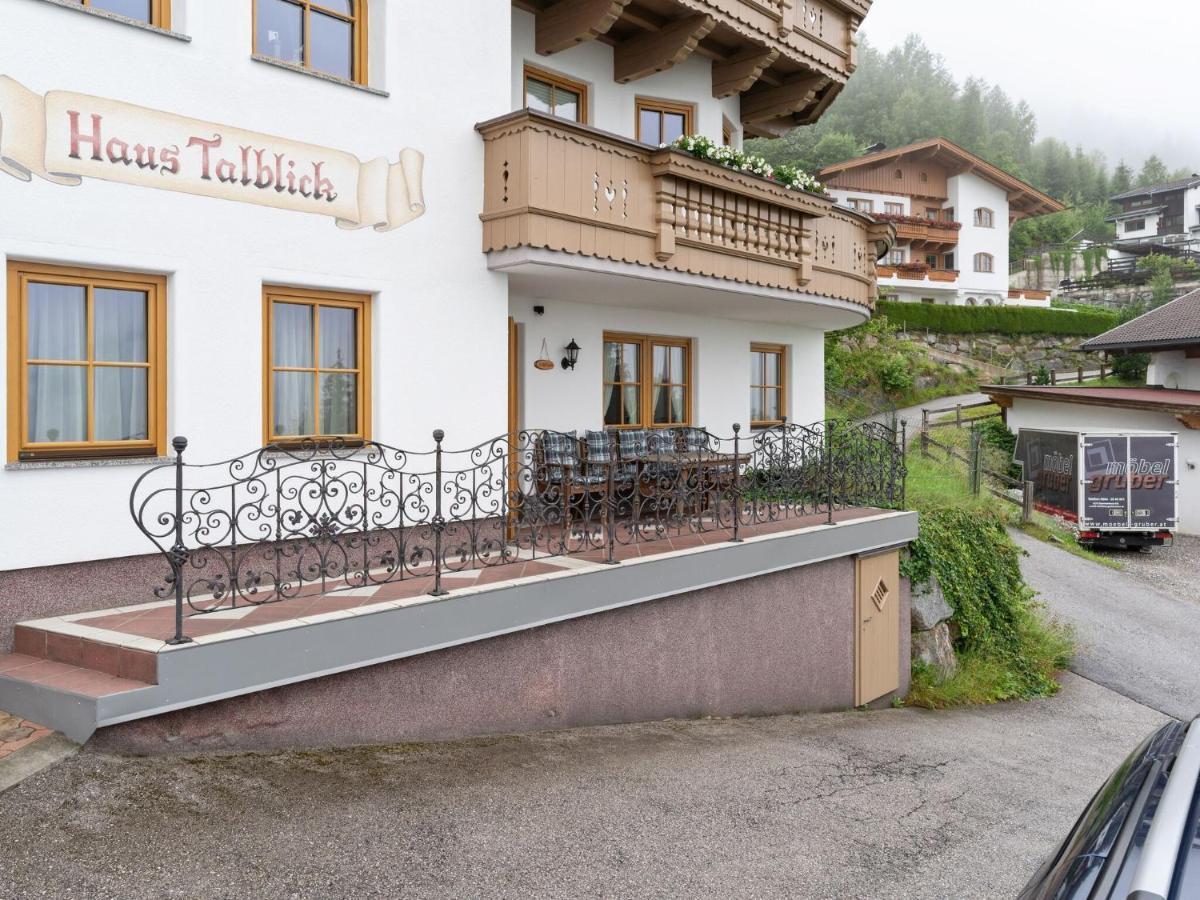 Quaint Apartment In Hainzenberg Near Horbergbahn المظهر الخارجي الصورة